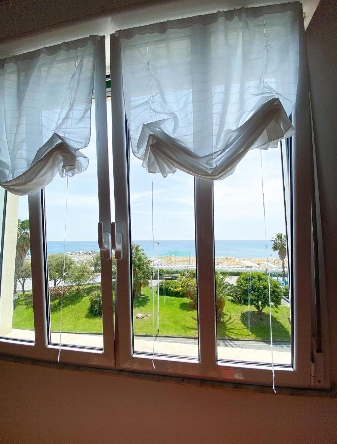 La Casetta Di Nonno Vittorio Albissola Marina Eksteriør bilde